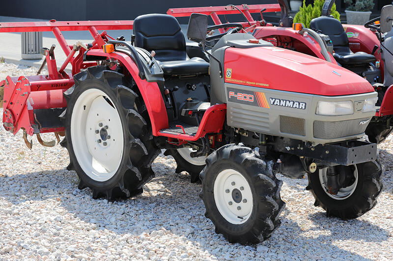 Yanmar F 200