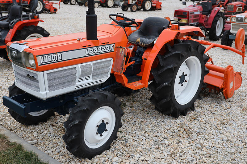 Kubota L2402 DT