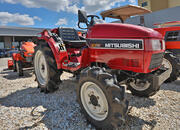 Mitsubishi MT 205 -